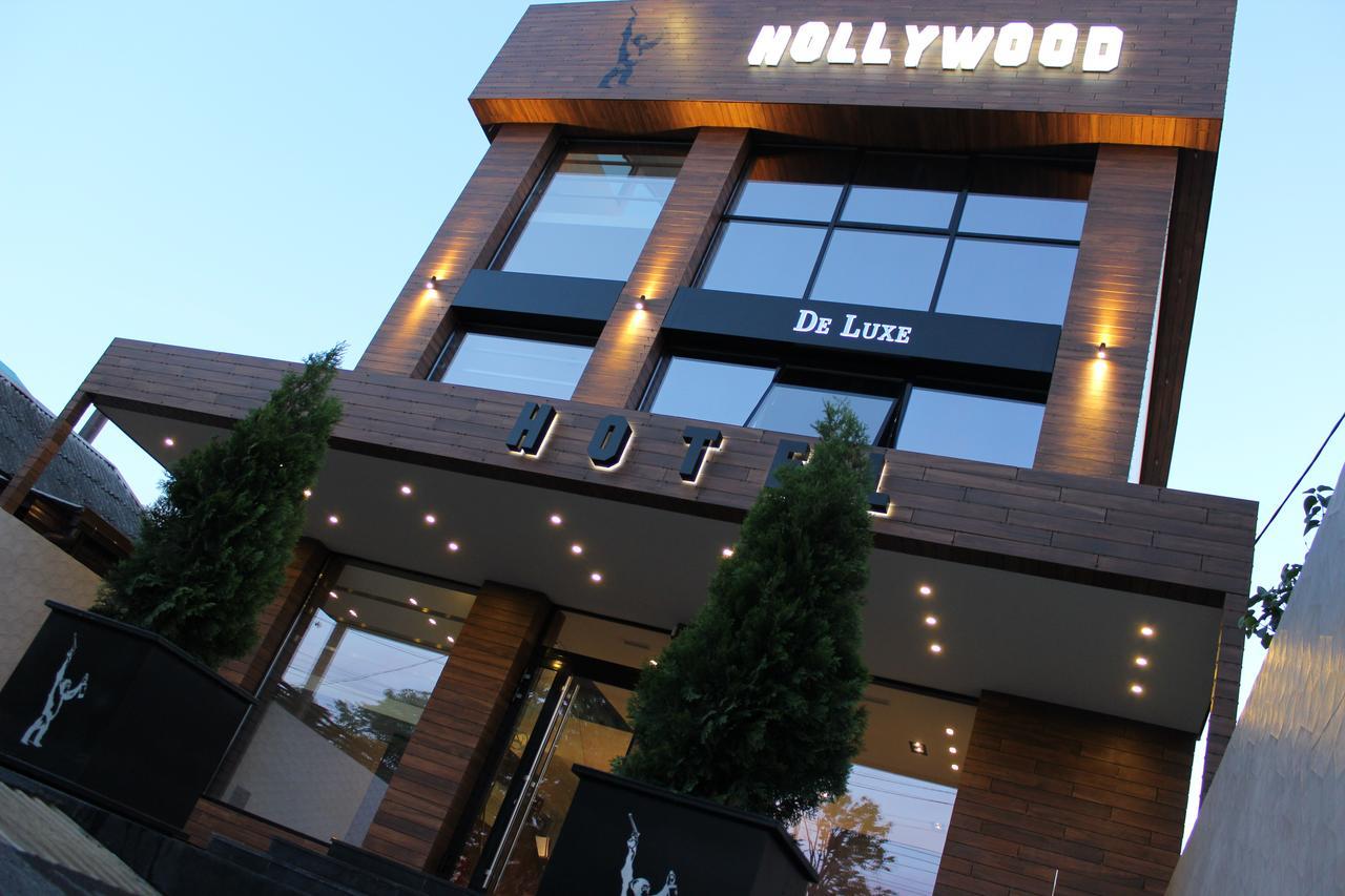 Hollywood De Luxe Hotel Krasnodar Exterior photo